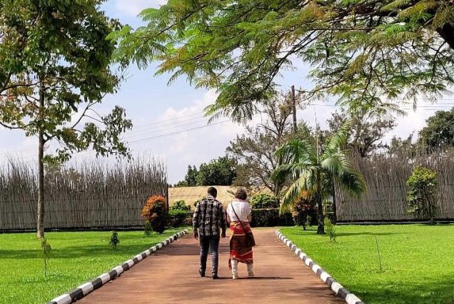 9 Days Uganda Gorilla Trekking, Chimpanzees & Cultural Safari